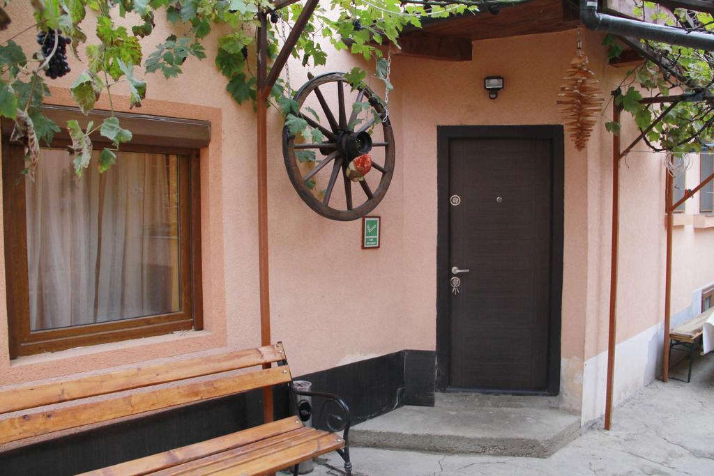 La Mihai Lupeni  Buitenkant foto